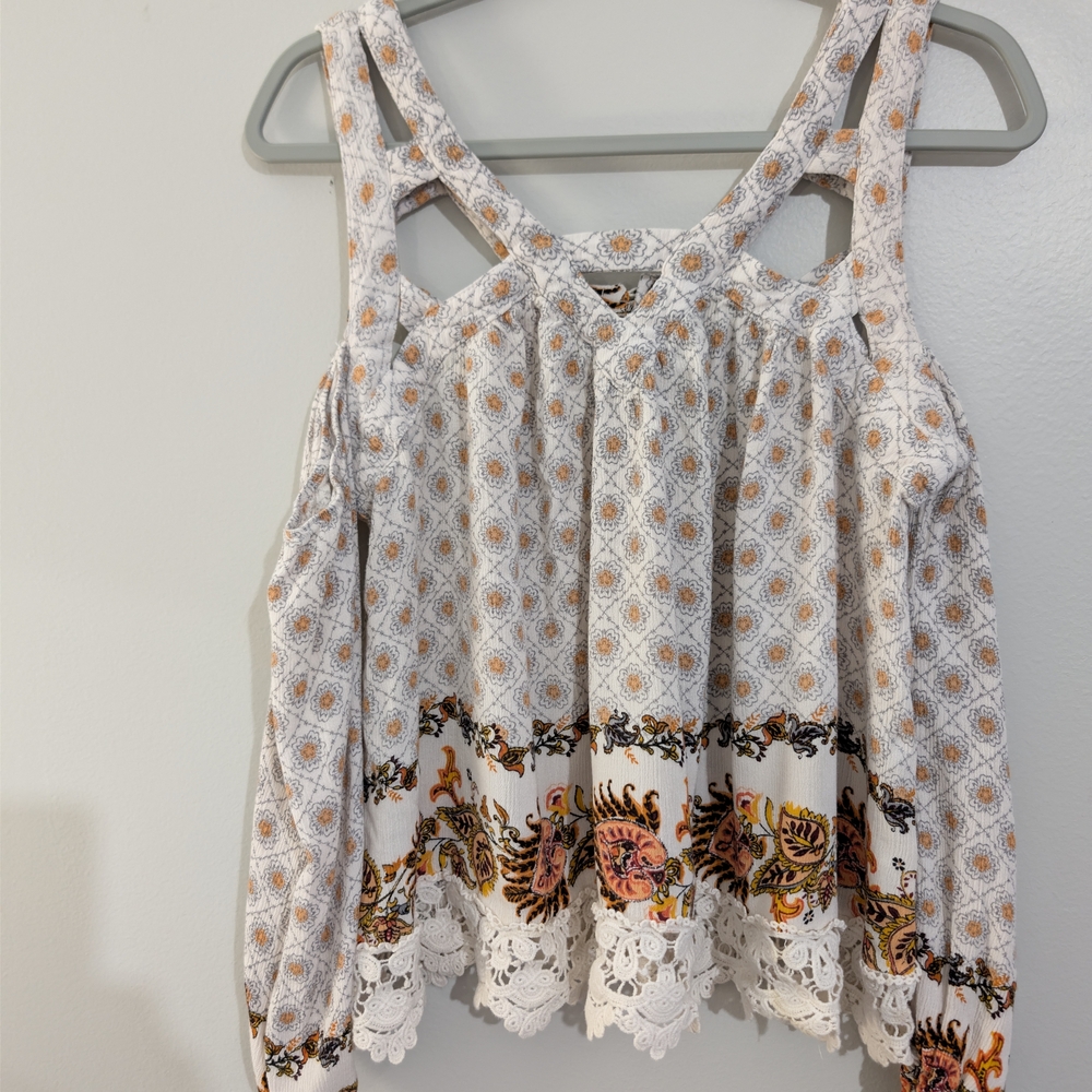 Women's Vtg Coco+Jaimeson Floral Lace Trim Women’s Top